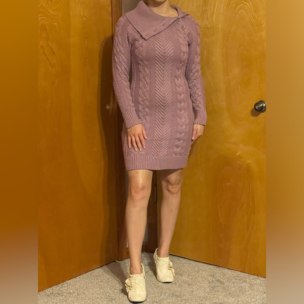 Chic Mauve Cable Knit Dress